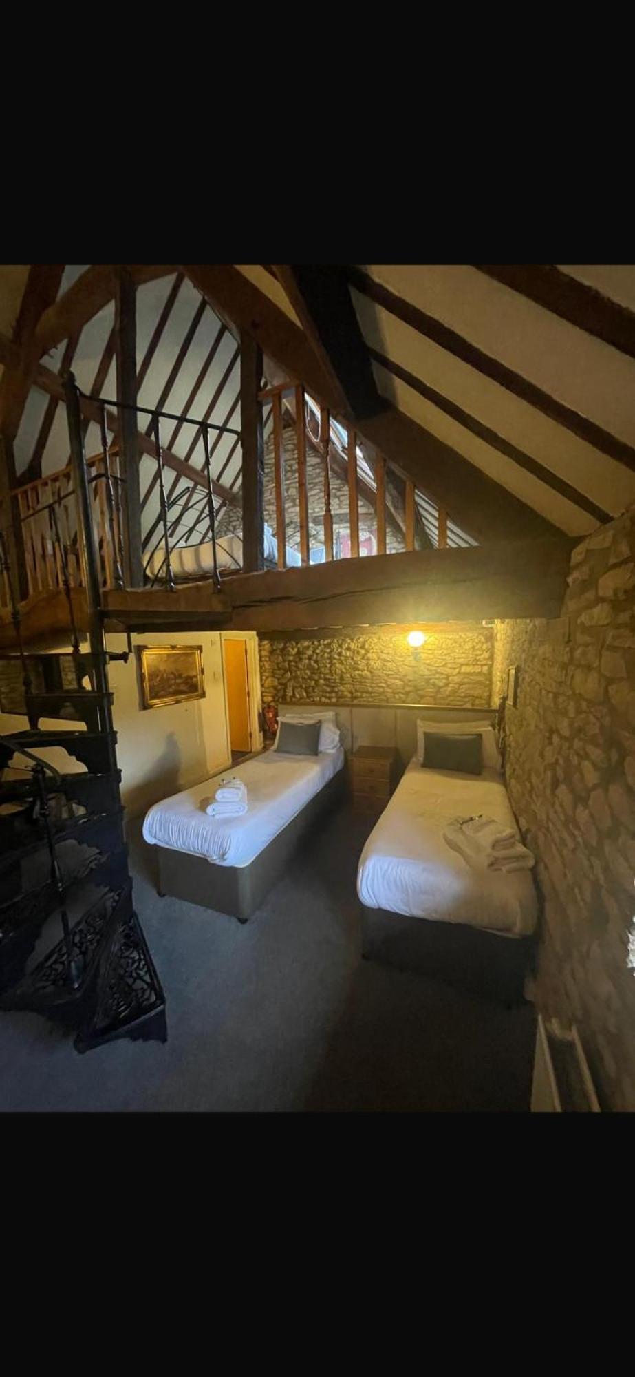 The Kings Arms Hotel Chipping Norton Room photo