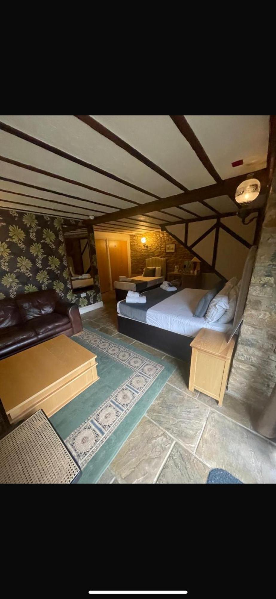The Kings Arms Hotel Chipping Norton Room photo